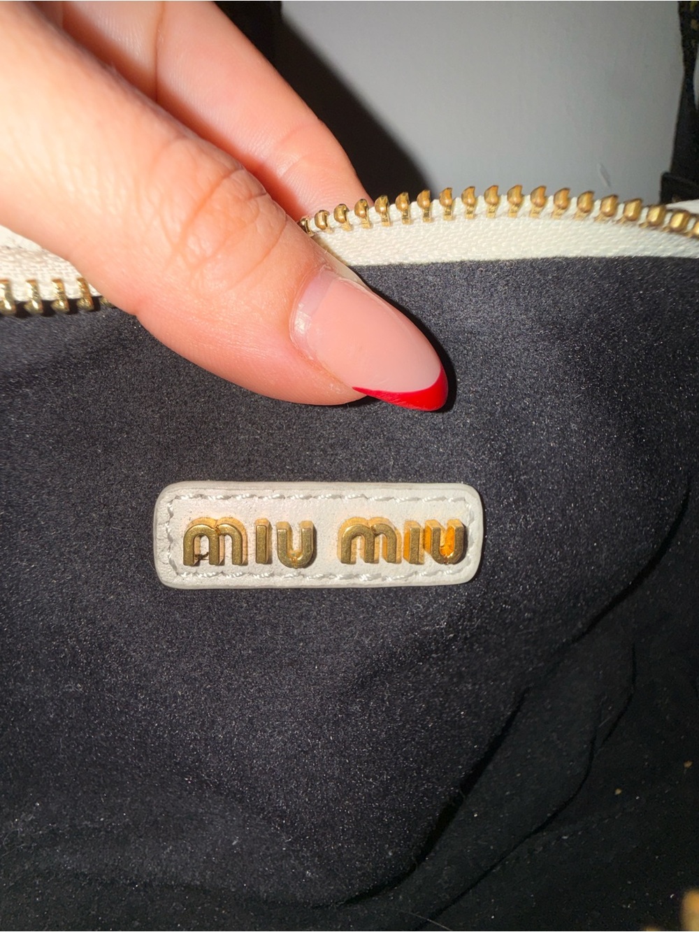 Second Hand Miu Miu Cream Quilted Matelassé Mini hand Bag with Gold Hardware - Picture 8 of 16